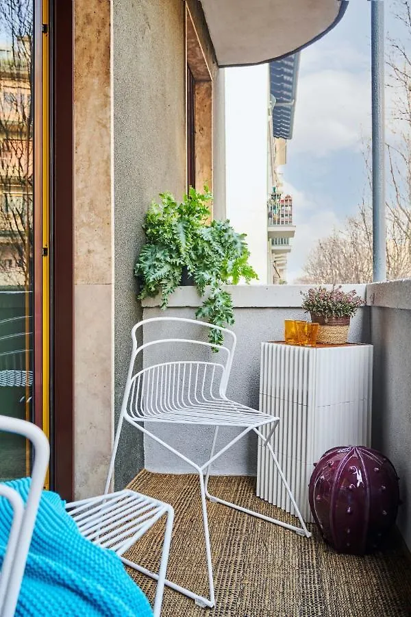 Easylife - Colorato Studio Con Terrazzo Milan Italy