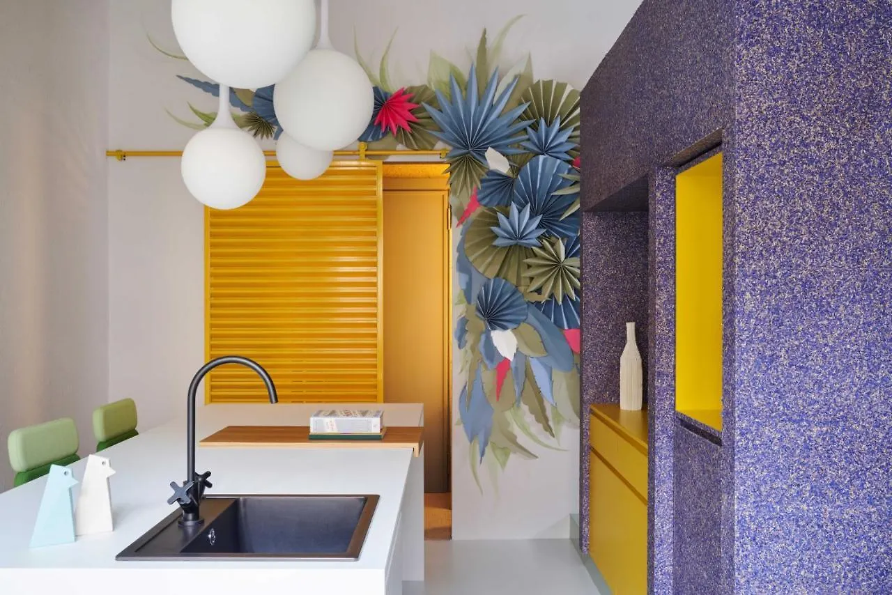 Apartment Easylife - Colorato Studio Con Terrazzo Milan